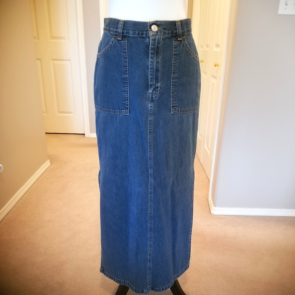 ❤️ Levi's Floor Length Jean Skirt - Sz Small
